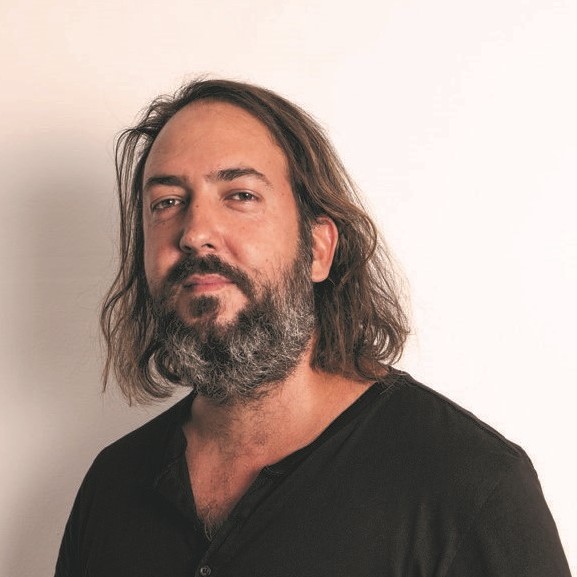 Directori de poetes catalans contemporanis amb vídeo-lectures